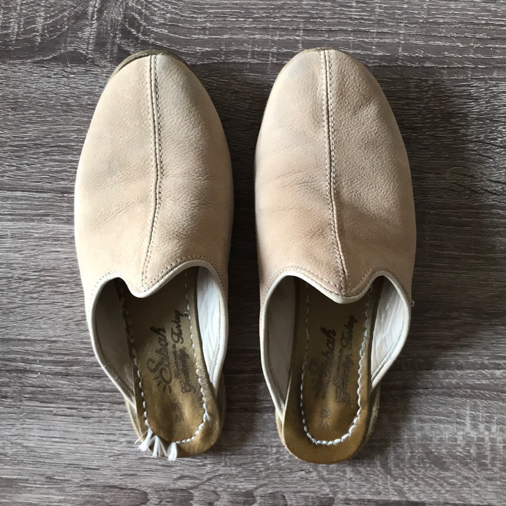 Beige leather suede loafers